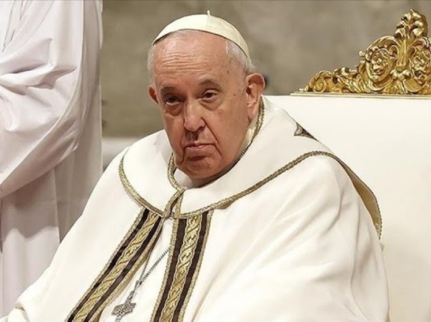 ​Papa preket nga gripi, anulohet audienca e sotme