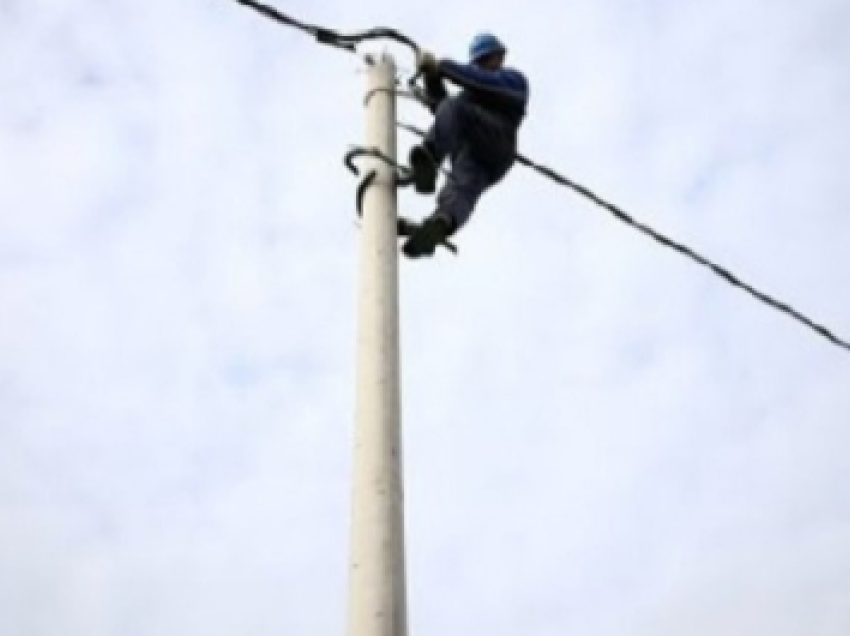 Vdekja e elektricistit në Elbasan, arrestohet dispeçeri dhe procedohet shefi i ekipit të OSHEE-së