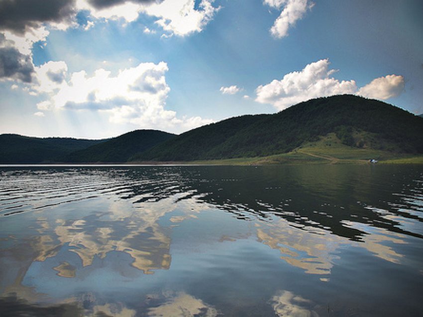 Përmirësohet cilësia e ujit të Liqenit të Badovcit, së shpejti qytetarët mund ta përdorin për pije 
