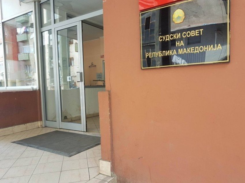 Anëtarët e Këshillit Gjyqësor i dorëzuan Llogës dorëheqjet e tyre nga Këshilli i TIK-ut në shenjë mbështetjeje për gjyqtarin Nanev.