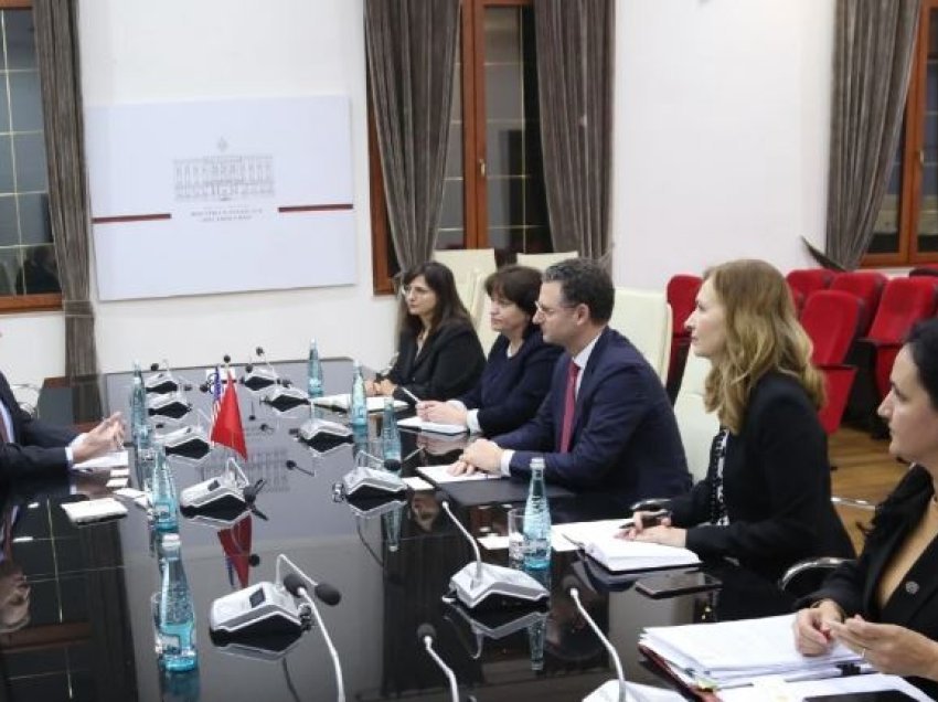 Departamenti Amerikan i Thesasit do t’i ofrojë Shqipërisë asistencë teknike për zhvillimin e tregjeve të kapitalit