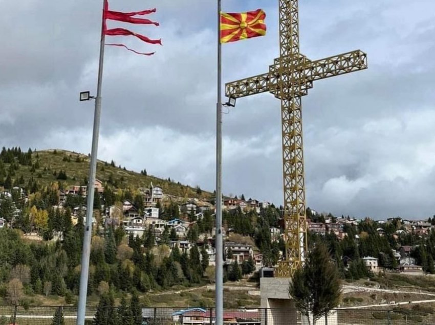 ASH: Dënojmë vendosjen e Kryqit në Kodrën e Diellit në Tetovë, Bilall Kasami të mbaj përgjegjësi