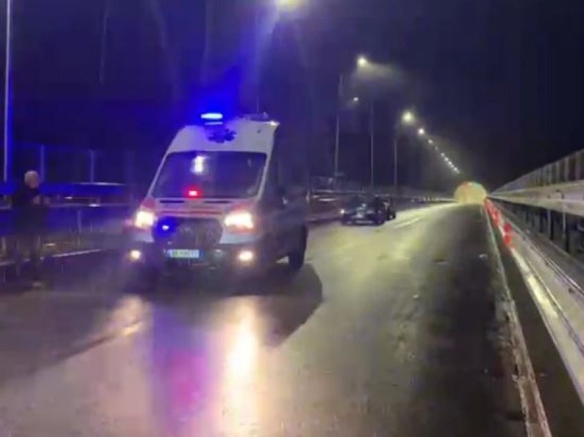 Sërish aksident me vdekje në rrugët e vendit/ 20-vjeçari përplas këmbësorin në Elbasan