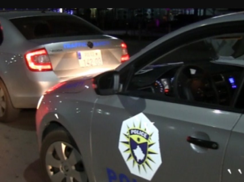 “Deshe uniformën edhe ki punë me mu”/ Mitrovicasi e kërcënon policin që e gjobiti për kundërvajtje