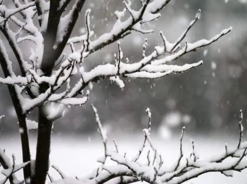 Ky është parashikimi i motit për këtë fundjavë në Kosovë, ja kur fillon bora
