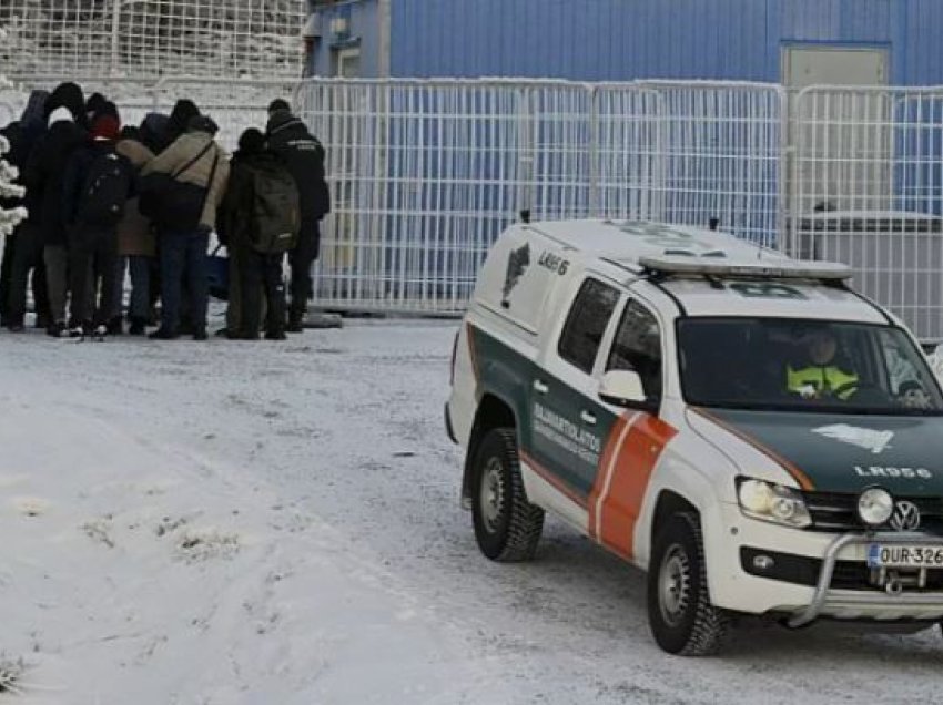 Emigrantët si ‘bombë’ njerëzore, BE dërgon oficerë në kufirin finlandez