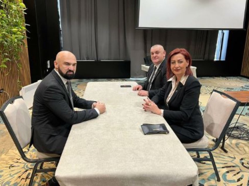 Zëvendëskryeministrja Rexhepi pritet në takim nga ministri i Bosnjës 