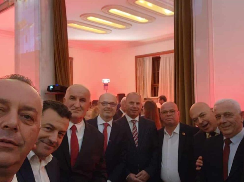 Lladrovci merr pjesë në takimin e Unionit të Bashkive Shqiptare: Të kemi më shumë takime, jo vetëm një herë në vit