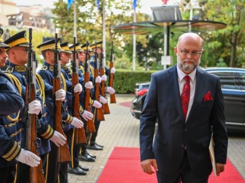 Ambasadori Malaj: Ky përvjetor i gjen shqiptarët më mirë se kurrë