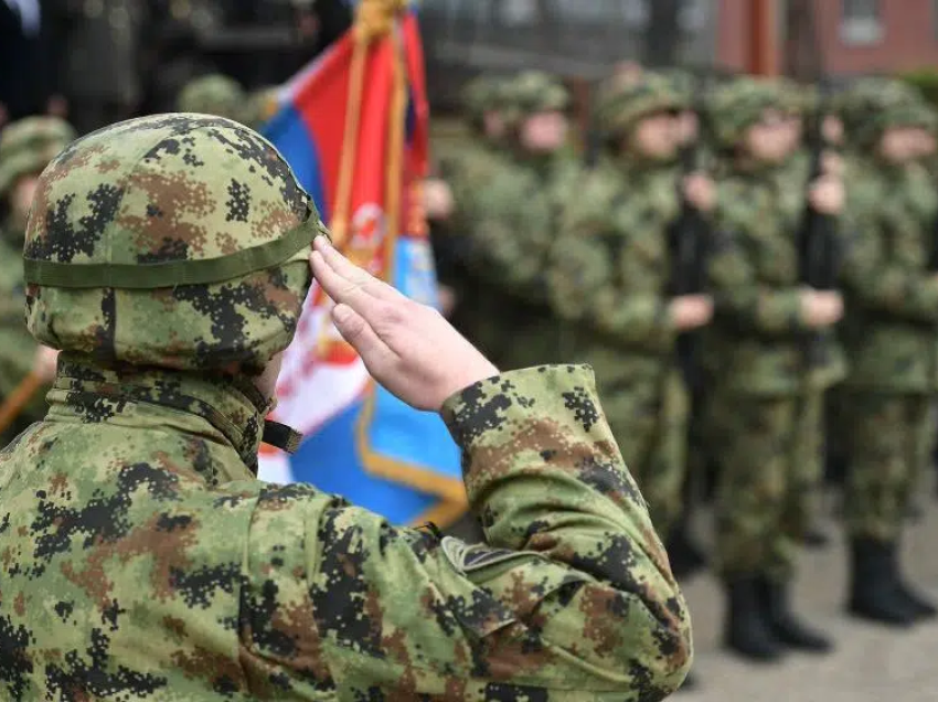 Sindikata Ushtarake e Serbisë: Për shkak të rrogave minimale, ushtarët në Serbi detyrohen të bëjnë punë shtesë