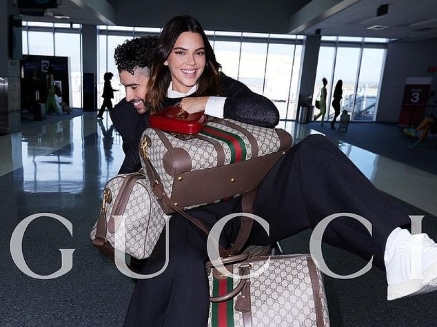 Kendall Jenner dhe Bad Bunny zyrtarizojnë lidhjen në Instagram teksa publikojnë imazhe nga fushata e tyre e parë bashkë për “Gucci”