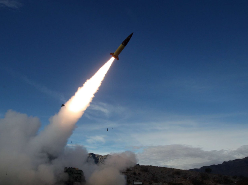 Ushtria amerikane e gatshme të dërgojë raketa balistike në Ukrainë