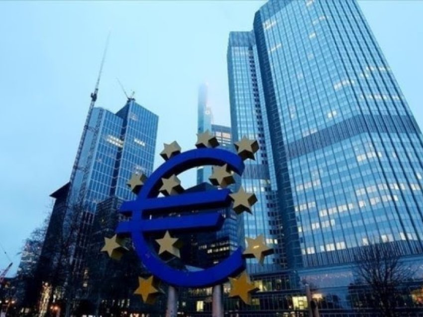 ​Bie vëllimi i shitjeve me pakicë në eurozonë dhe BE më shumë sesa pritej