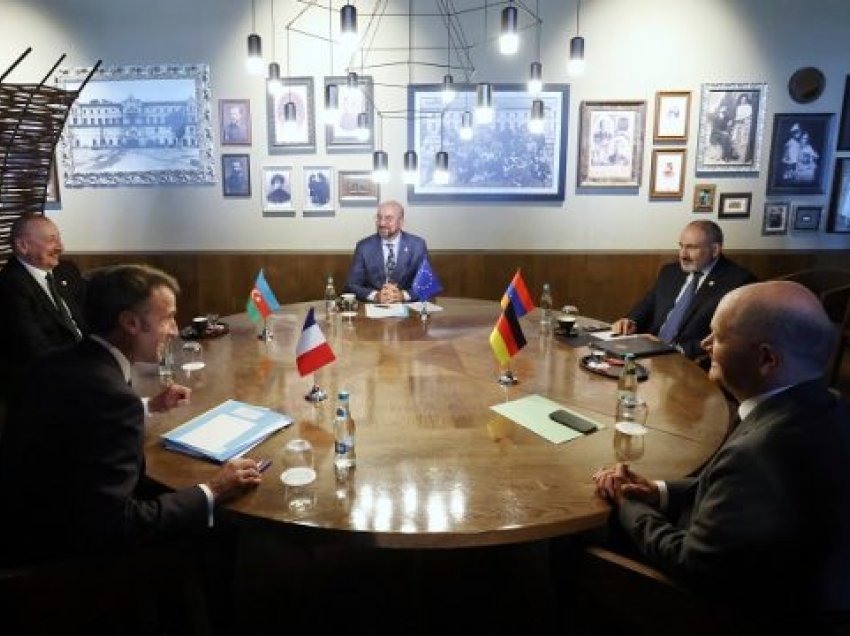 Macron dhe Scholz takohen me kryeministrin e Armenisë për konfliktin e Nagorno-Karabakut