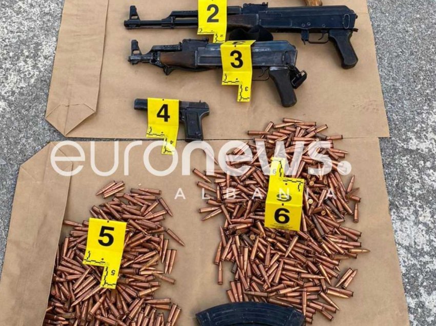  Zbulohet identiteti i shoferit që u kap me arsenal armësh në Kapshticë
