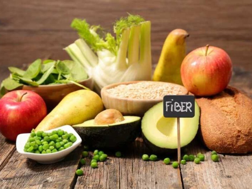 6 ushqime të pasura me fibra që do t’ju ndihmojnë të humbisni peshë