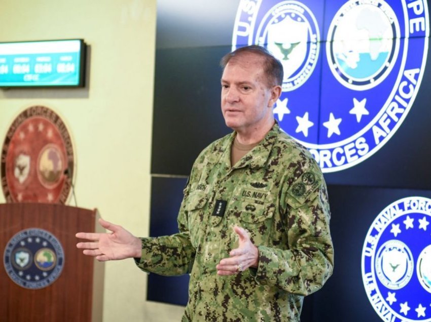 Admirali amerikan Munsch: KFOR-i ka trefishuar numrin e patrullave në kufirin Kosovë-Serbi