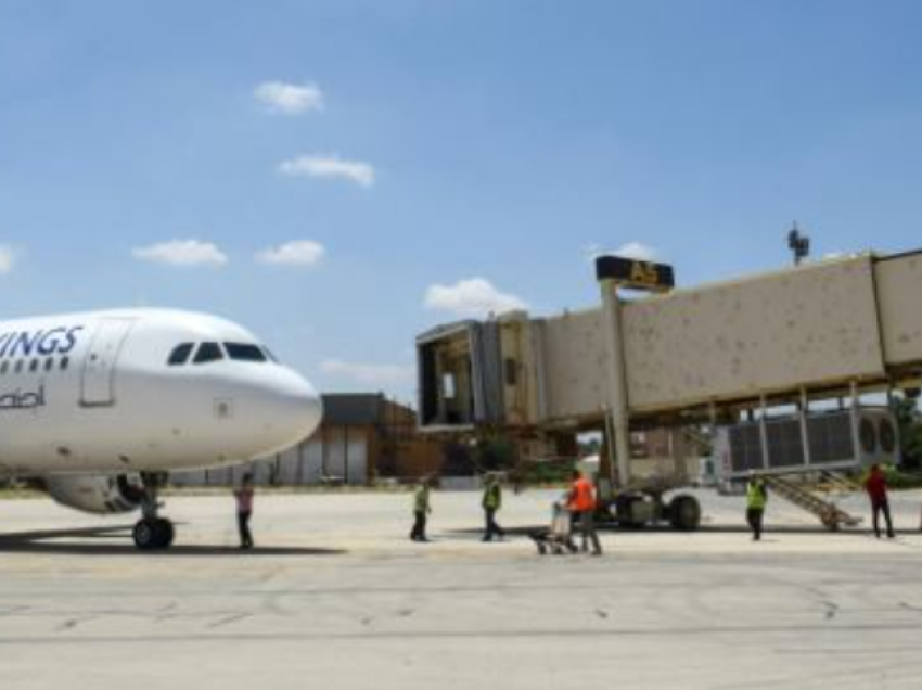 Ushtria izraelite godet aeroportet siriane