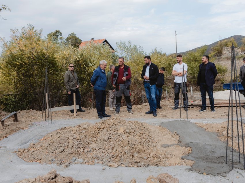 Në Leposaviq, fillon ndërtimi i disa shtëpive shqiptare