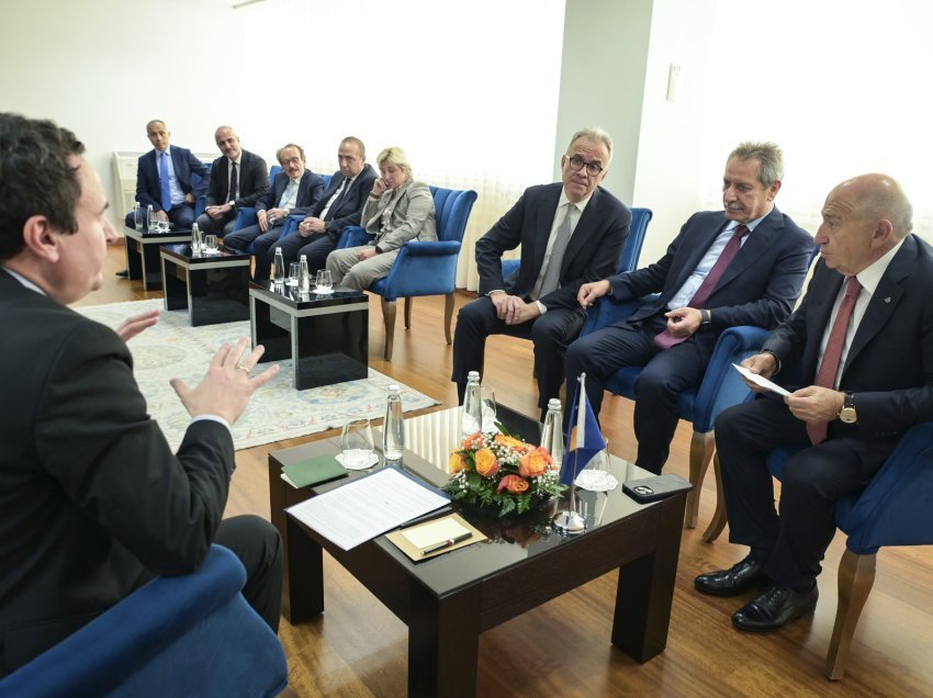 Kryeministri Kurti takoi drejtuesit e Limak Holding dhe Çalik Holding