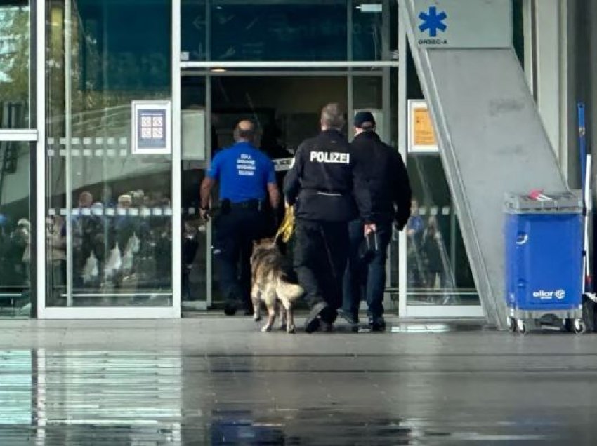 Aeroporti i Bazelit ende i evakuuar pas dyshimeve për bombë, vazhdojnë anulimet e fluturimeve