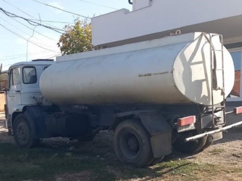 KRU “Prishtina”: Autoboti për shpërndarje të ujit është vendosur në Graçanicë