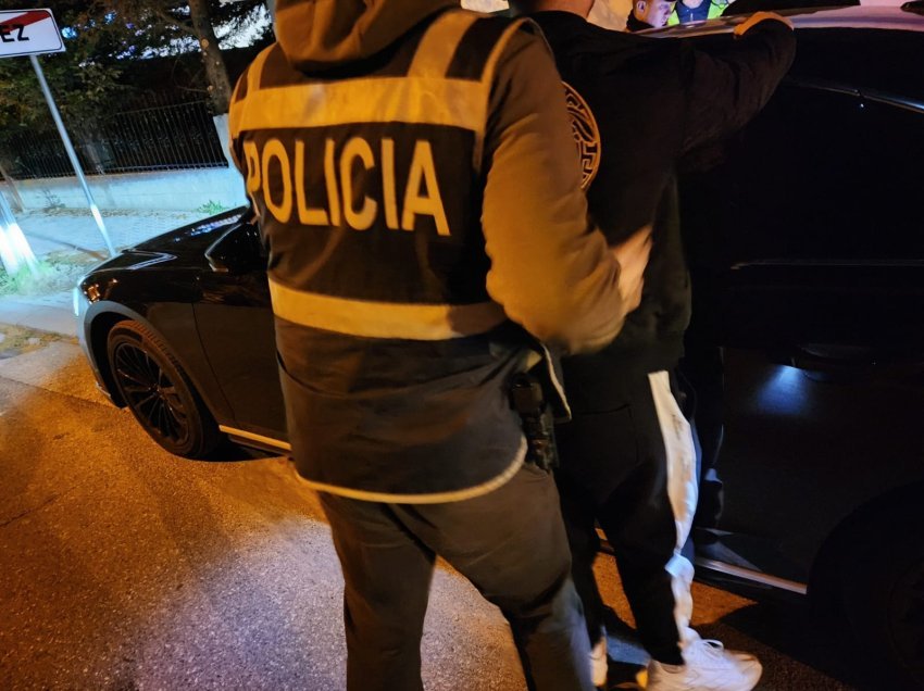 Transportonin emigrantë, shkarkohen 9 punonjës policie në Gjirokastër