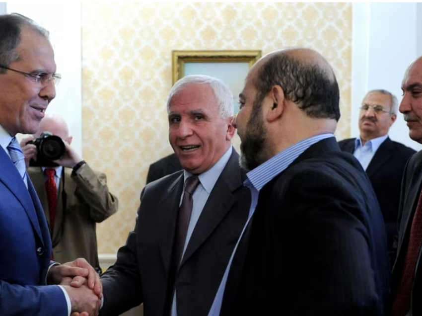 Delegacioni i Hamasit diskuton me zyrtarët në Moskë për lirimin e pengjeve
