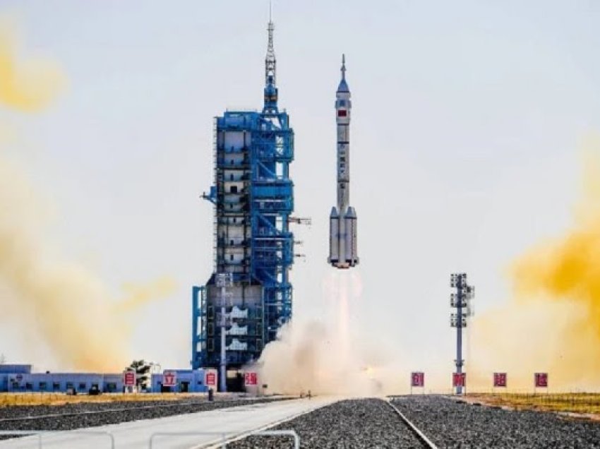 ​Kina lansoi anijen kozmike Shenzhou-17