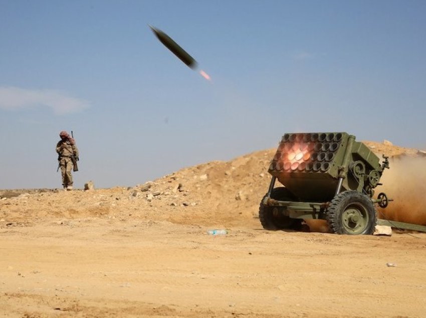 Grupi militant i Jemenit thotë se ka lëshuar raketa balistike drejt Izraelit
