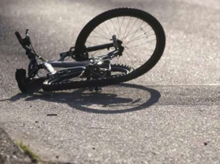 U godit nga çiklisti derisa po kalonte rrugën në Vushtrri, sllovenja pëson frakturë në dorë
