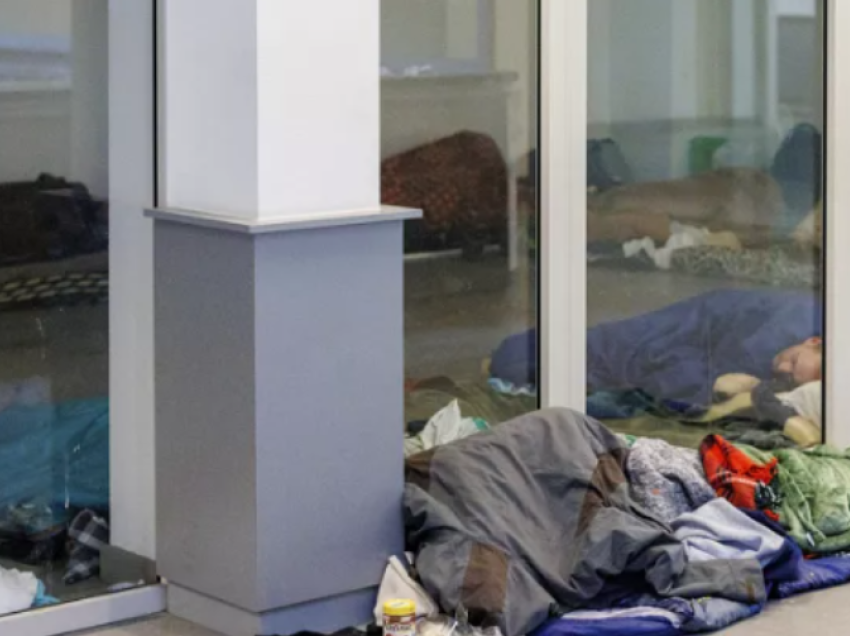 Belgjika nuk do të pranojë më burra beqarë për azil