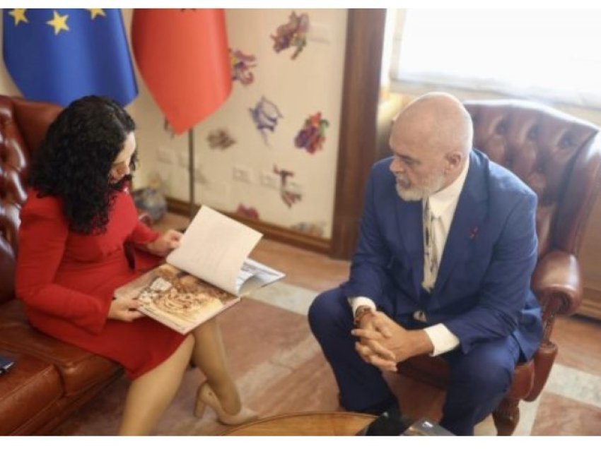 Rama publikon fotot me Osmanin: Për të tashmen e të ardhmen e marrëdhënies së patjetërsueshme Kosovë-Shqipëri