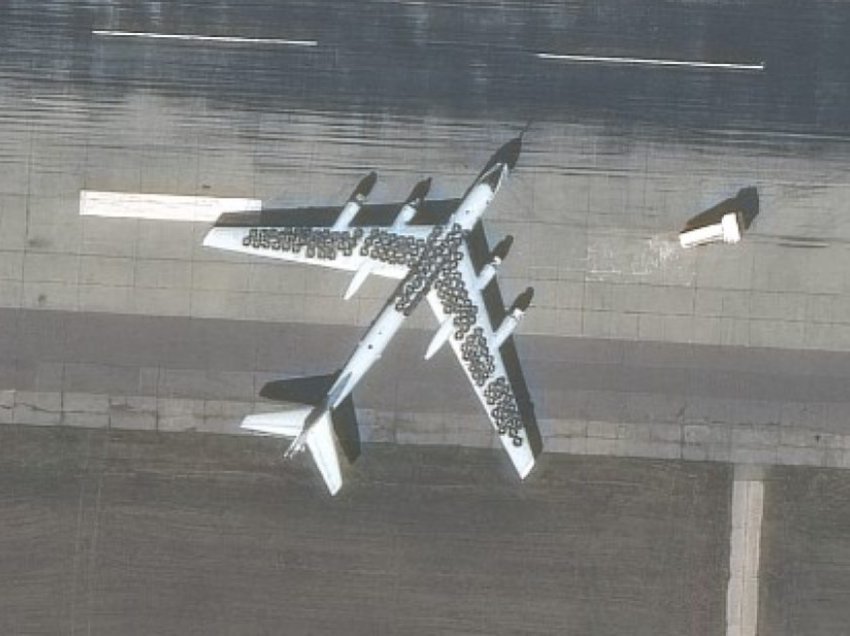 Rusia përdorë gomat e veturave për të mbrojtur aeroplanët e saj bombardues