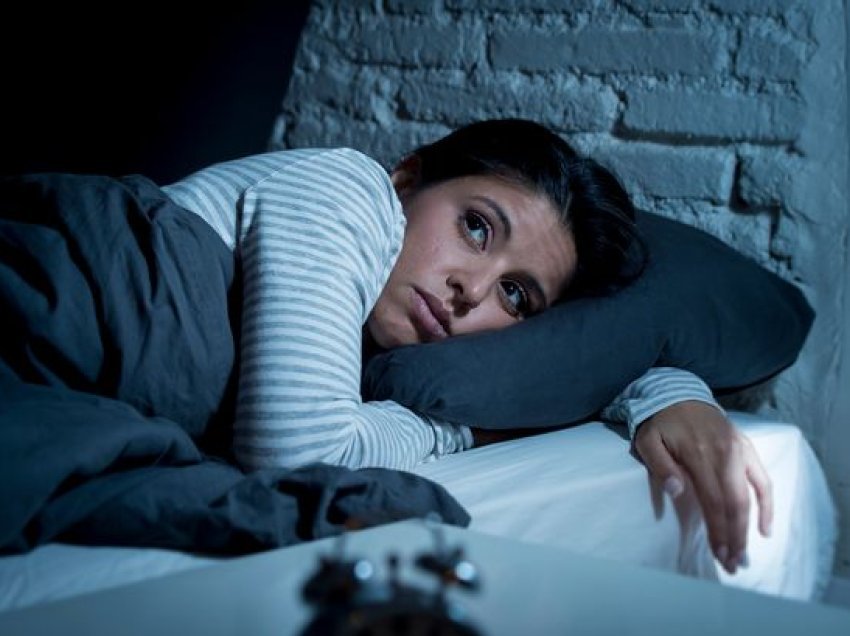 Gjumi jocilësor – faktori kryesor që i bën njerëzit të plaken më shpejt