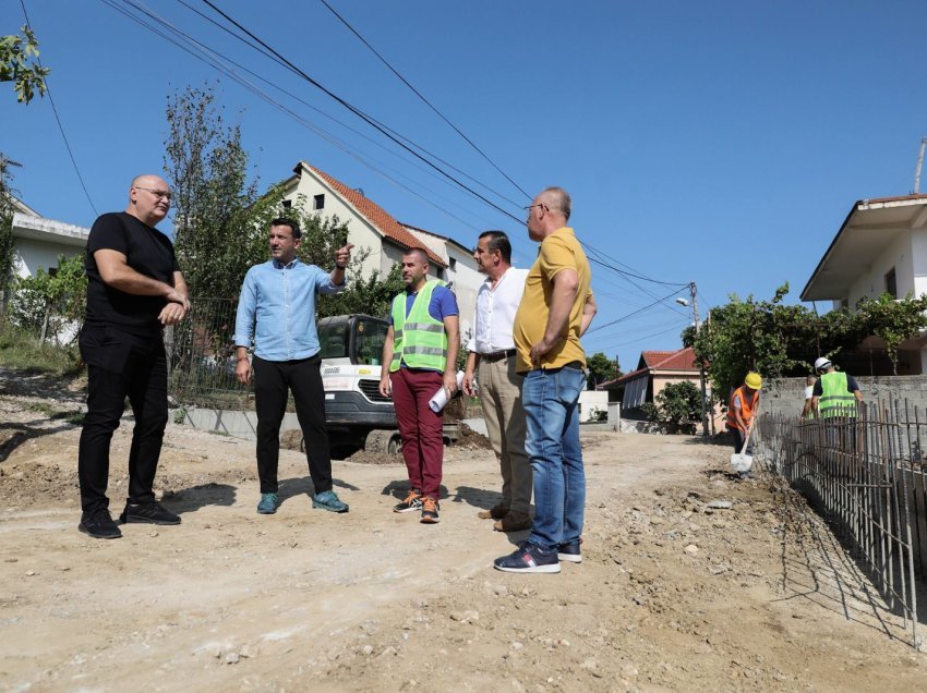 Shtrohet rruga ‘Grigor Cilka’ në Tiranë, Veliaj: Investimet sjellin rritje të vlerës së pronës
