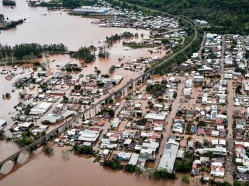Të paktën 21 persona të vdekur shkaku i stuhisë së fortë në Brazil
