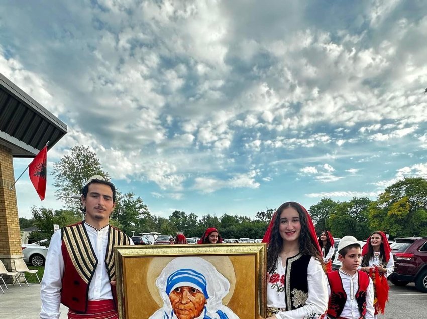 Programi Folklorik, “Qershia mbi torte” e Festivalit Tradicional të Kishës Zoja Pajtore