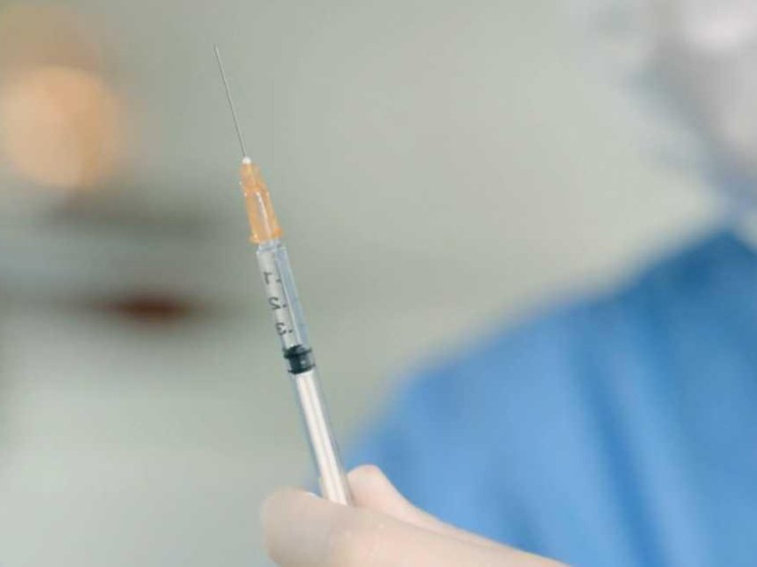 Grip e Covid në qarkullim/ 270 mijë vaksina antigrip vijnë në tetor për të riskuarit