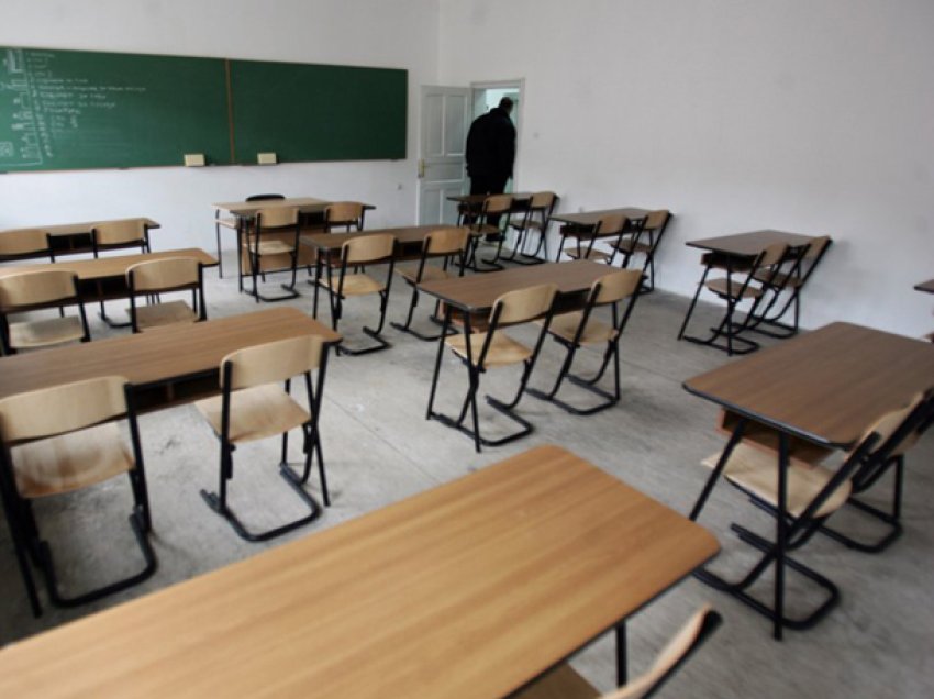 ​Afër 40 % e nxënësve në Mitrovicë ende nuk kanë tekste shkollore