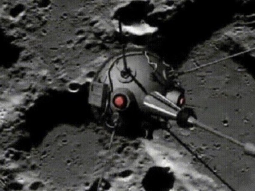 64 vjet më parë raketa ruse u përplas në Hënë