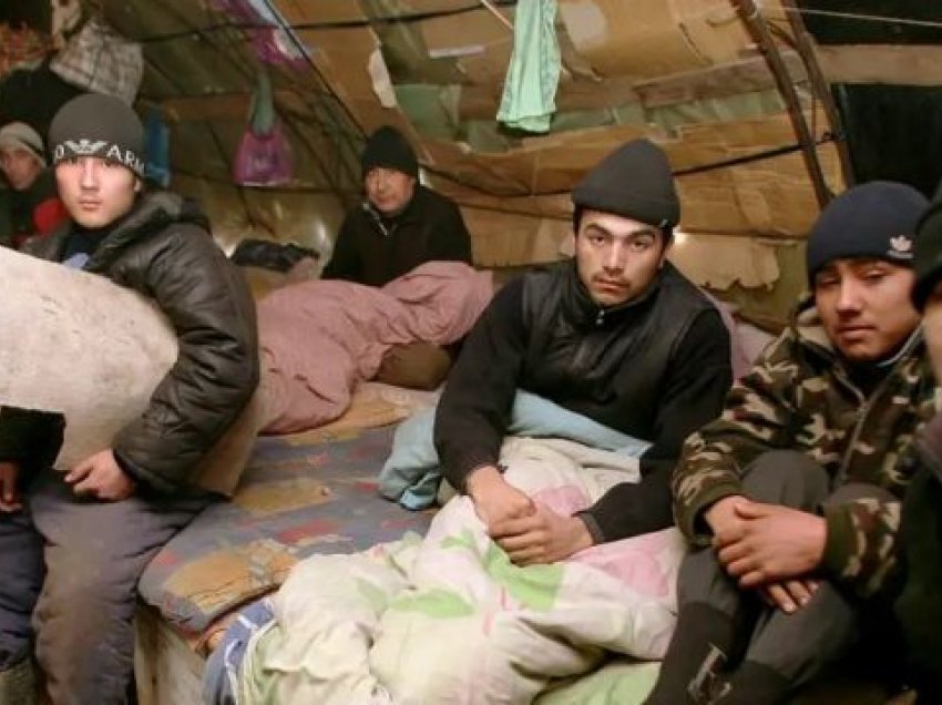 Si rekruton Rusia emigrantë për të luftuar në Ukrainë