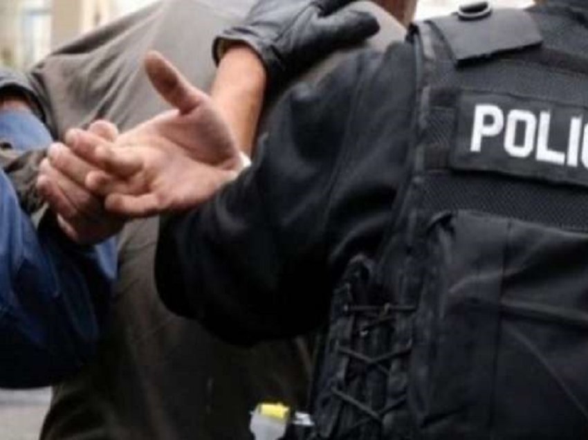 Arrestohet shtetasi i Shqipërisë në Mitrovicë, vodhi identitetin