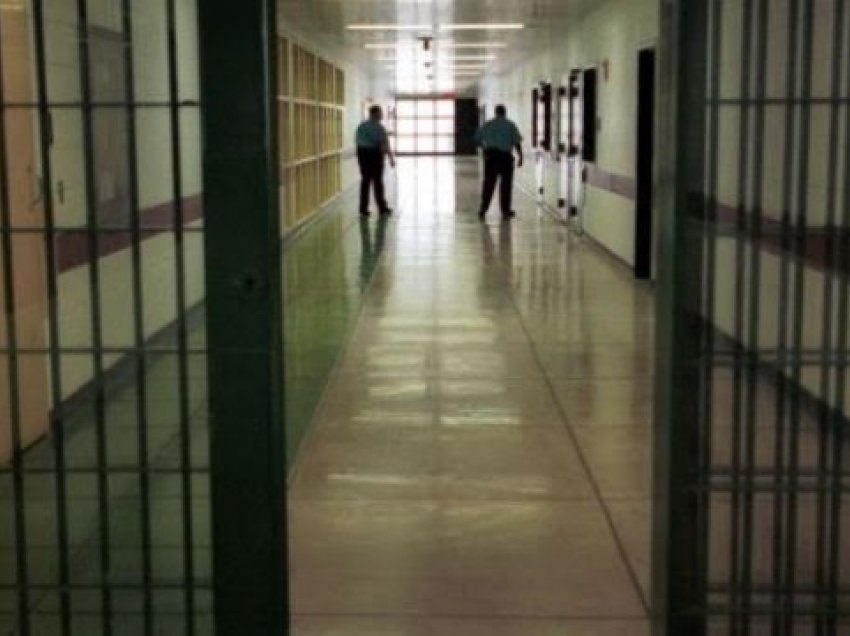 Në Maqedoni kërkohet amnisti për shpopullimin e burgjeve