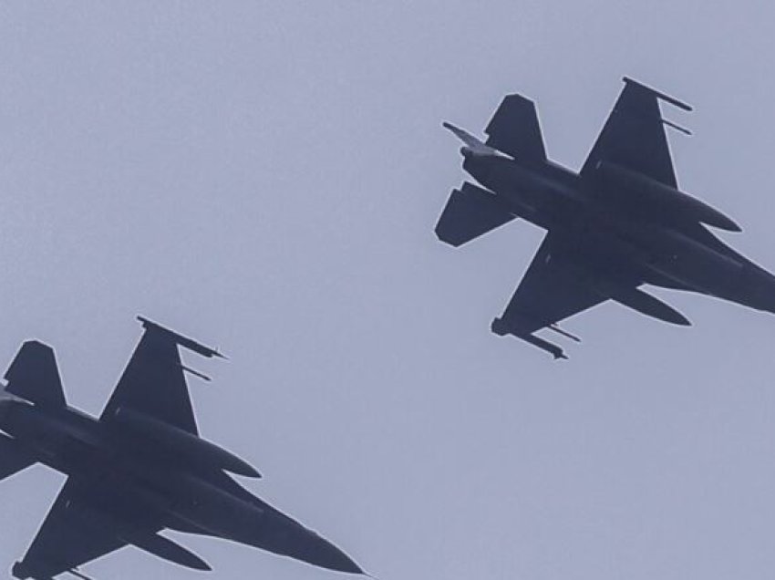 Tajvani detekton afër 30 avionë luftarakë kinezë rreth ishullit