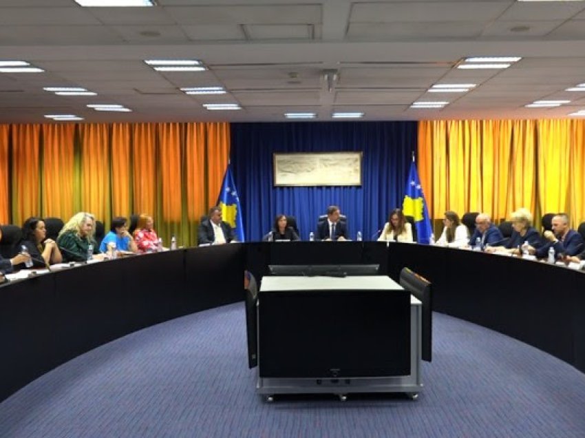Konferenca “Shëndet për të gjithë”, theksohen mangësitë e sistemit shëndetësor në Kosovë