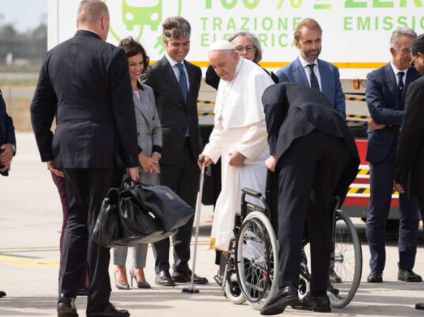 Papa Françesku: Situata e emigrantëve është mizore