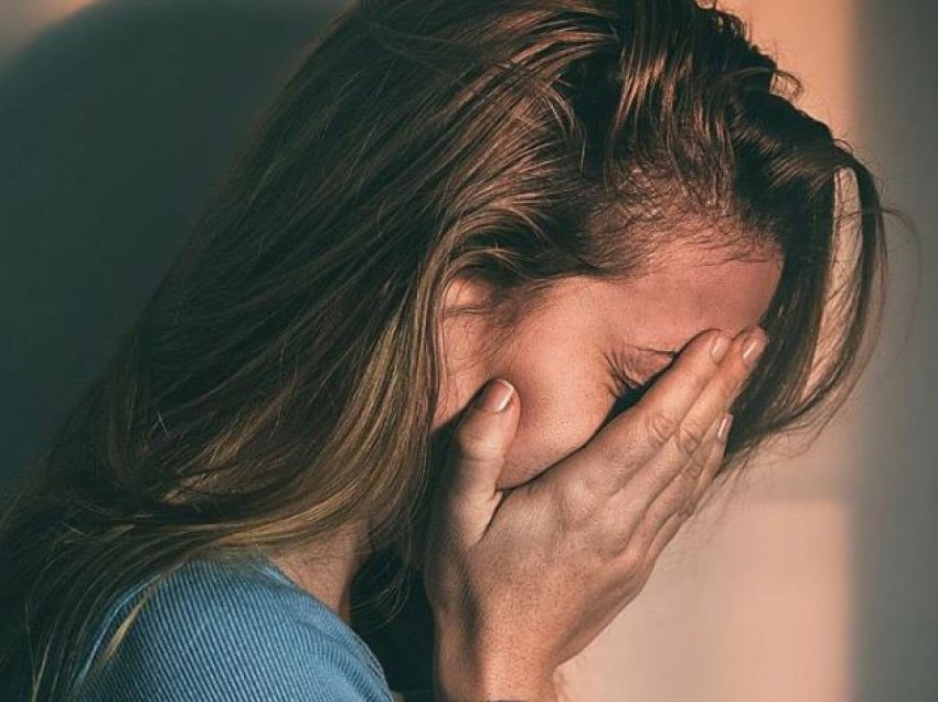 Depresioni: Simptomat e hershme që nuk duhet t’i injorojmë