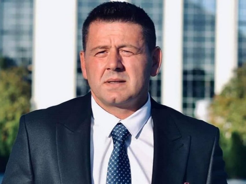 Deputeti Berisha: Ka pasur grupe që janë stërvitur në Rashkë, Vuçiqi i ka vizituar