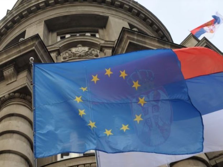 Lajm jo i mirë për Serbinë - pritet t’i vendoset ky kusht për anëtarësim në BE - përmendet edhe Kosova!